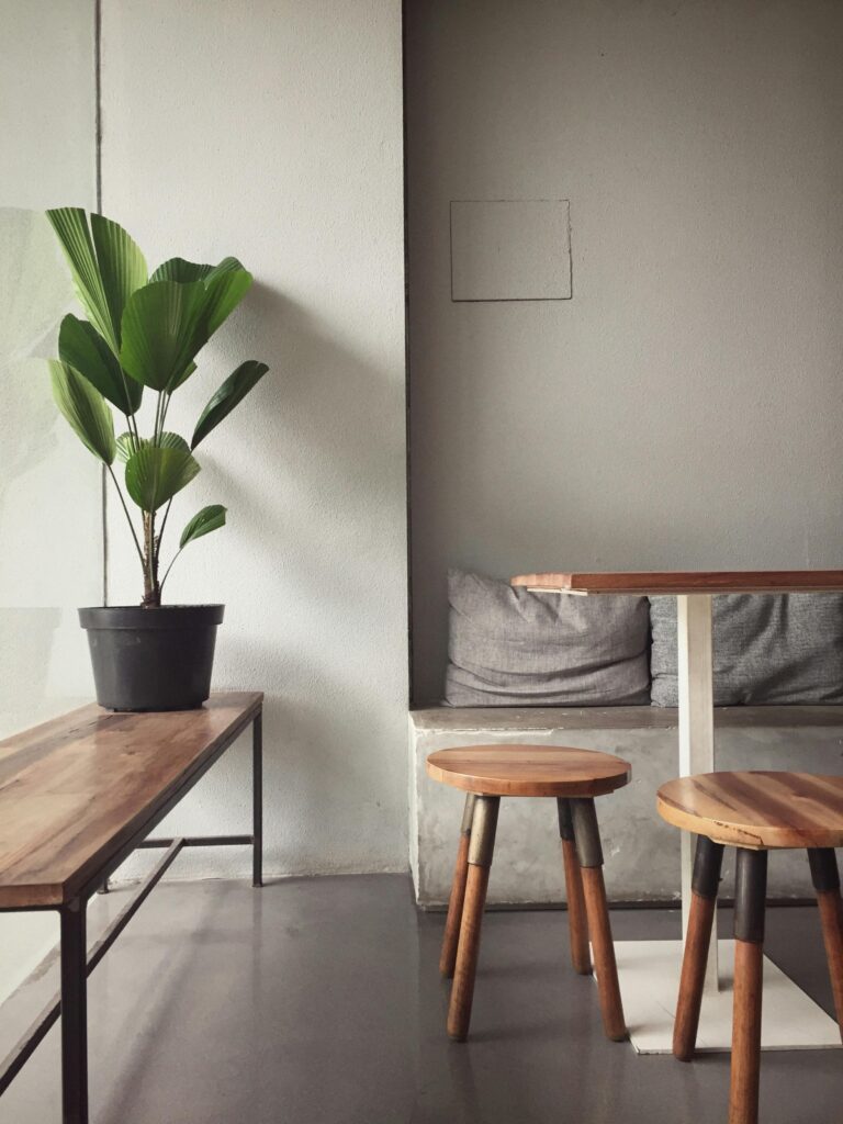 Choosing Between a Condo and a House: Understanding the Differences